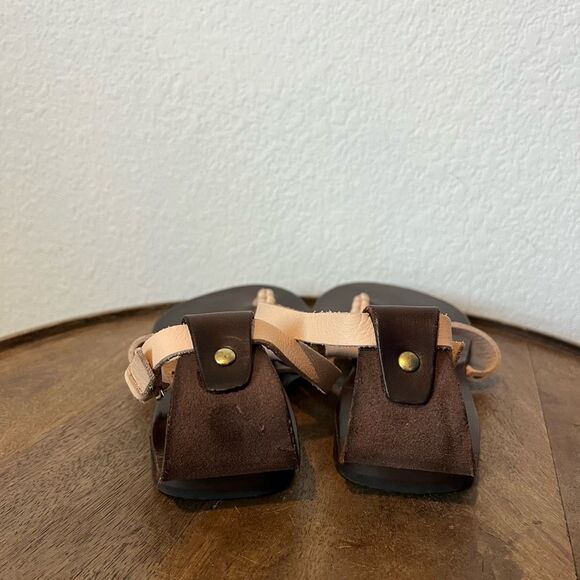 Cousin Tan Veg Tan Leather Jinjer Twist-Strap Thong Sandals Women's Size 38 US 8 - Picture 6 of 7